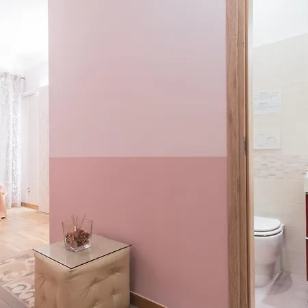 Royal - Elegante Nel Cuore Di * Rom